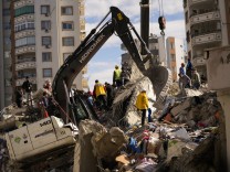 Türkei und Syrien: Weit über 6000 Tote nach Erdbeben