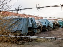 Ukraine: Wo sollen die Panzer denn herkommen?