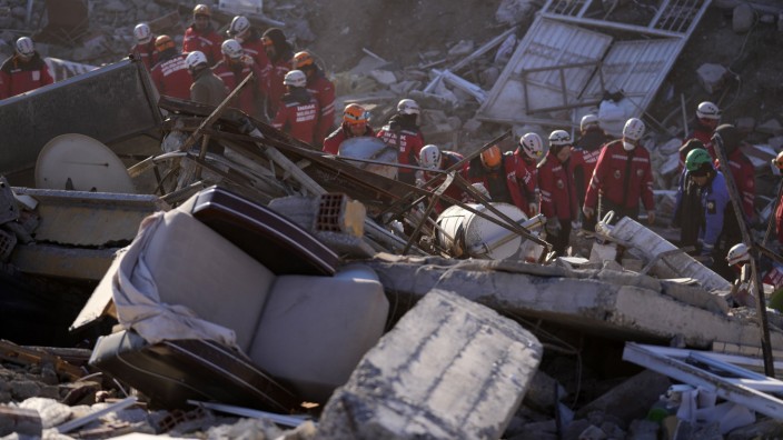 Spenden für Türkei und Syrien: Die Rettungsarbeiten im Erdbebengebiet - hier in Kahramanmaras in der Türkei - laufen.
