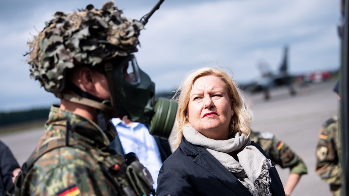 Eva Högl – Next conscription debate – Politics