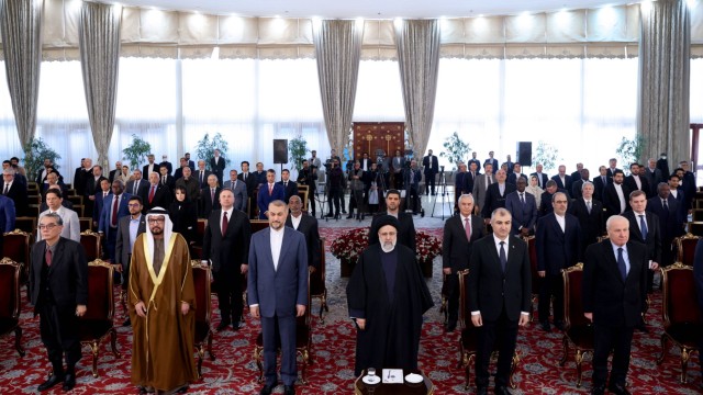 Iran: Dem Empfang des Diplomatischen Corps bei Präsident Ebrahim Raisi blieb dieses Mal unter anderen der deutsche Botschafter fern.