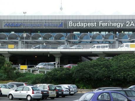 Übernachten auf dem Flughafen: Budapest-Ferihegy, József Süveg/GNU