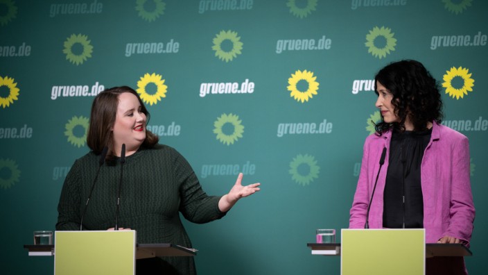 Grüne: Die Wahl ist um, wie geht es weiter? Ricarda Lang, Bundesvorsitzende von Bündnis 90/Die Grünen, und ihre Parteikollegin Bettina Jarasch, Berliner Spitzenkandidatin.