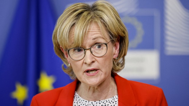 Geldanlage: EU-Finanzkommissarin Mairead McGuinness hatte das Provisionsverbot bei der Vermittlung von Finanzanlagen an Kleinanleger angestoßen.