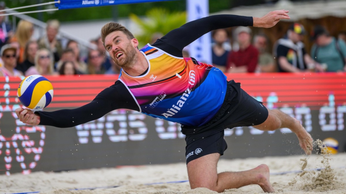 Beach volleyball: everything in the hands of the attractive figure – sport