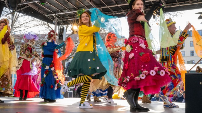 Tanz der Marktweiber: Fasching auf dem Viktualienmarkt: Mit dem traditionellen Tanz der Marktfrauen.