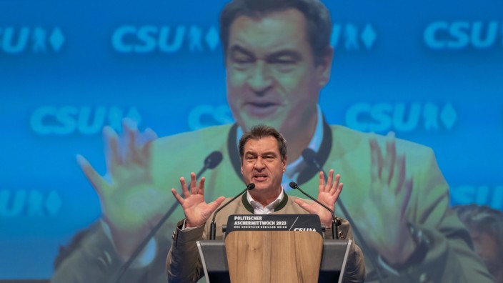 Politischer Aschermittwoch: Bei seinem Auftritt am Politischen Aschermittwoch in Passau ging CSU-Chef Markus Söder frontal auf die Grünen los.