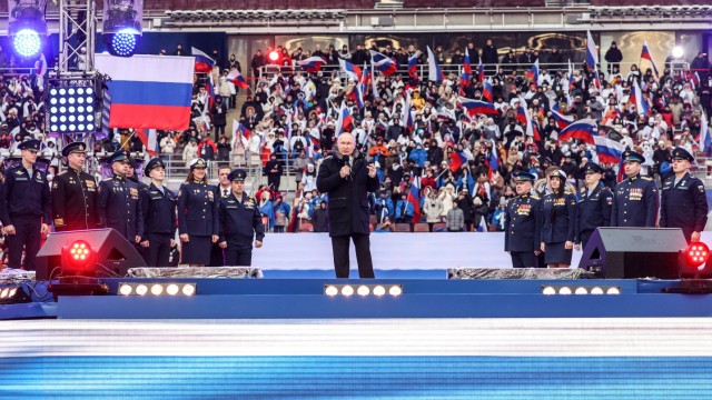 Ukraine-Krieg: Nach der Rede zur Lage der Nation am Dienstag tritt Putin am Mittwoch beim Stadion-Konzert auf die Bühne.