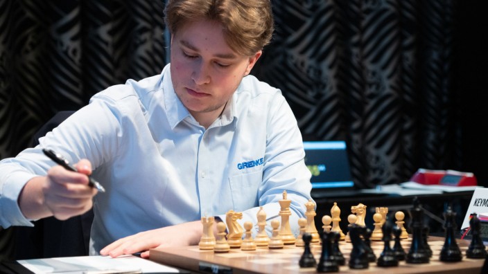 Schach in Deutschland: Manchmal ein Mannschaftsspieler: Großmeister Vincent Keymer tritt in der Schach-Bundeliga für Baden-Baden an.