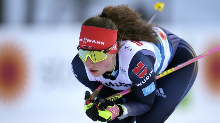 Nordische Ski-WM: "Ein Glücksfall": Nathalie Armbruster muss sich in Planica nur der alten und neuen Weltmeisterin aus Norwegen geschlagen geben.