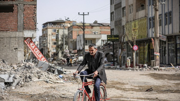 Geowissenschaft: Überall Zerstörung: Die türkische Stadt Adiyaman, drei Wochen nach dem Beben.