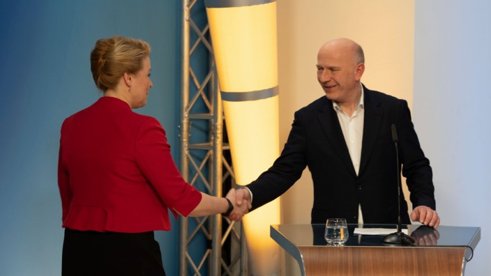 Berliner Landesregierung: Die Regierende Bürgermeisterin Franziska Giffey (SPD) strebt eine Zusammenarbeit mit dem Wahlsieger Kai Wegner (CDU) an.