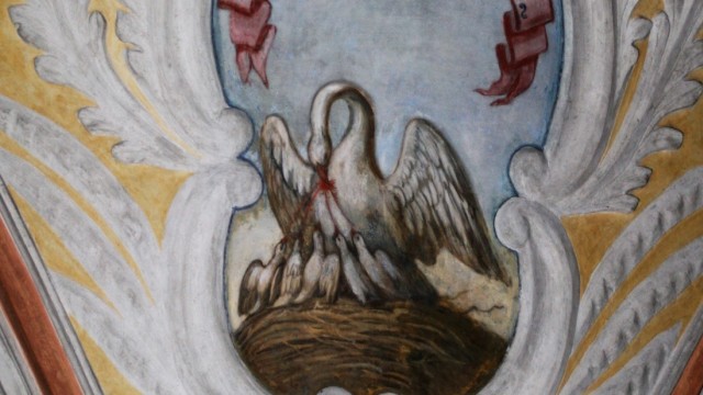 Hohenbrunn: Der Pelikan steht für Jesus Christus und Aufopferung.