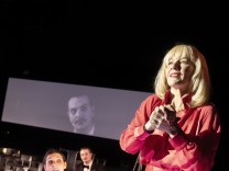 „Der Würgeengel. Psalmen und Popsongs“ am Schauspielhaus Bochum: O Ewigkeit, du Donnerwort