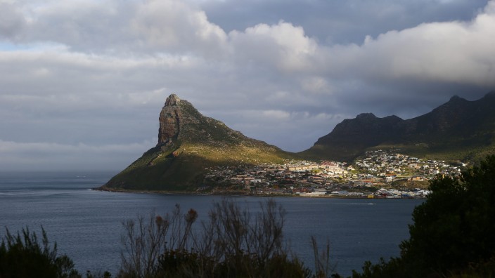 Südafrika: Landschaftlich schön, aber auch die Heimat von Drogen und Kriminalität: Blick auf die Hangberg-Gemeinde.