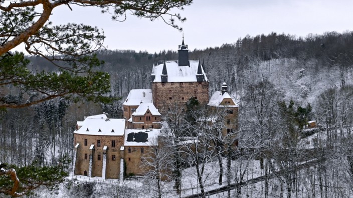 Geflüchtete in Sachsen: Hier wollten manche keine Geflüchteten, "in unserem kleinen Dorf, wo sonst nichts ist": Burg Kriebstein in Sachsen.