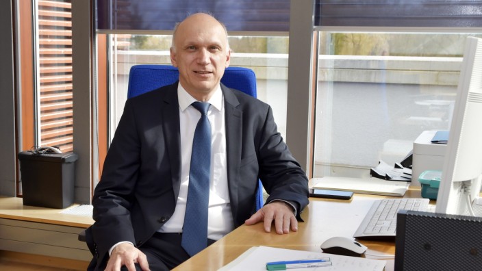 Erding: Holger Raub ist als neuer Leiter ans Erdinger Finanzamt zurückgekehrt.