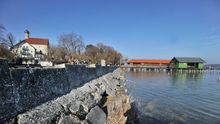 Historische Seeanlage: Der "Schondorfer Kreis" will die fast hundert Jahre alte Ufermauer am Ammersee erhalten