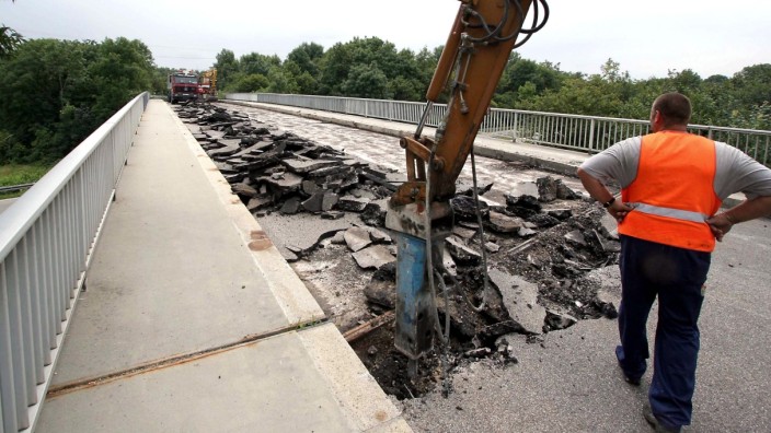 Gilching-Argelsried: Viele Brückenbauwerke in Deutschland sind in einem sanierungsbedürftigem Zustand und müssen erneuert werden.