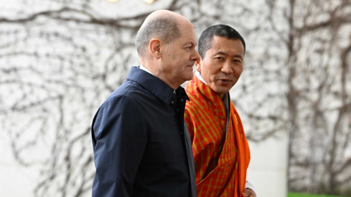 Diplomatie: Bundeskanzler Olaf Scholz begrüßt den Premierminister von Bhutan in Berlin.