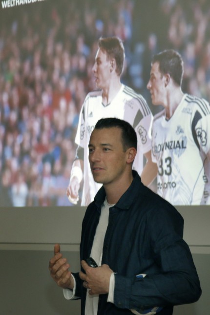 Sport: Emotionale Bilder seiner Karriere unterstreichen den Vortrag von Handball-Weltmeister Dominik Klein.