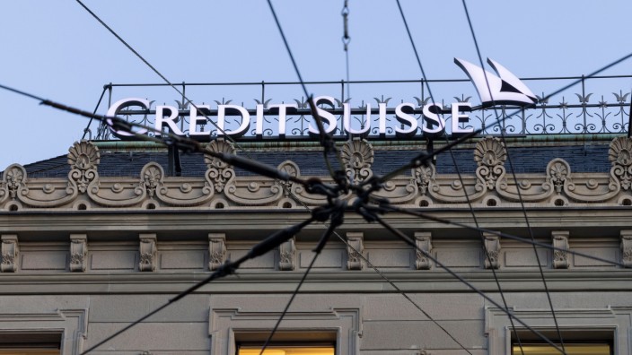 Banken: Hauptsitz der Credit Suisse in Zürich. Die Zentralbank stützt sie nun mit bis zu 50 Milliarden Franken.