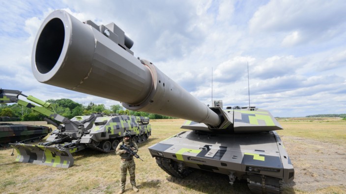 Rüstungskonzern: Rheinmetalls Panzer, Modell Panther: Der Konzern will ihn in der Ukraine bauen.