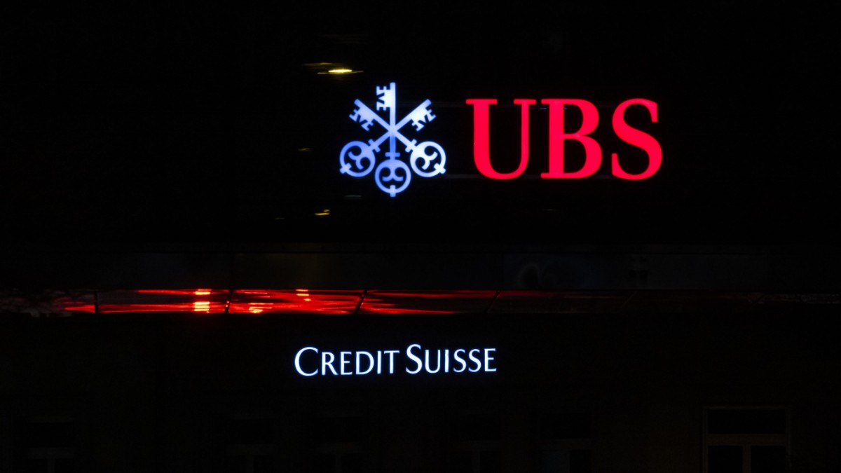 Switzerland: Big bank UBS is considering takeover of Credit Suisse