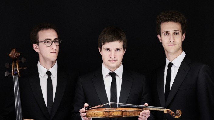 Schlosskonzert: Das "Busch Trio" ist zum zweiten Mal zu Gast bei den Dachauer Schlosskonzerten.