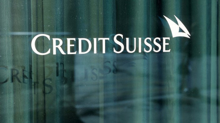 Reaktionen auf Bankenfusion: Credit Suisse zwingt Notenbanken zum Handeln