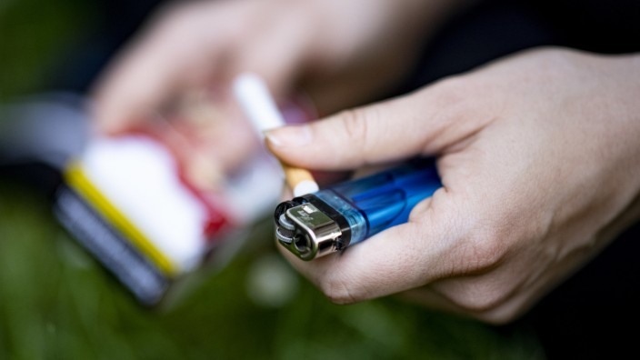 Tabakkonsum: Rauchen ist bei Jugendlichen offenbar wieder in. Wie sieht es im Landkreis Ebersberg aus?