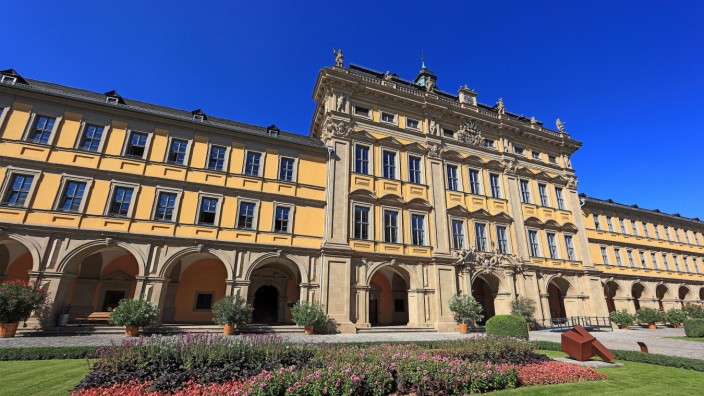 Gesundheit: Das Juliusspital in Würzburg ist ein prächtiger Bau. Um die Finanzen des Klinikums steht es weniger prächtig.