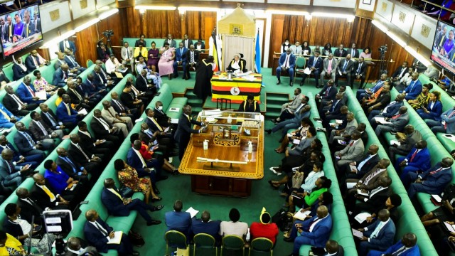 Diskriminierung: Ugandische Abgeordnete während der Debatte im Parlament.