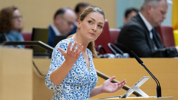 Bayerischer Landtag: Judith Gerlach, Staatsministerin für Digitales, gab im bayerischen Landtag am Mittwoch ihre erste Regierungserklärung ab.