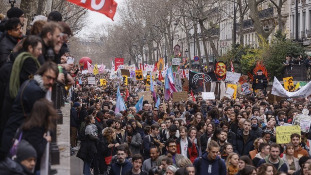 France : une marche de protestation à Paris
