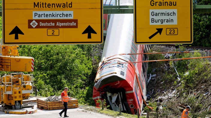 Schienenverkehr: Am 4. Juni entgleiste in Garmisch-Partenkirchen ein Regionalzug im Netz der Deutschen Bahn. Seit Monaten nimmt der Konzern deshalb Betonschweller unter die Lupe.