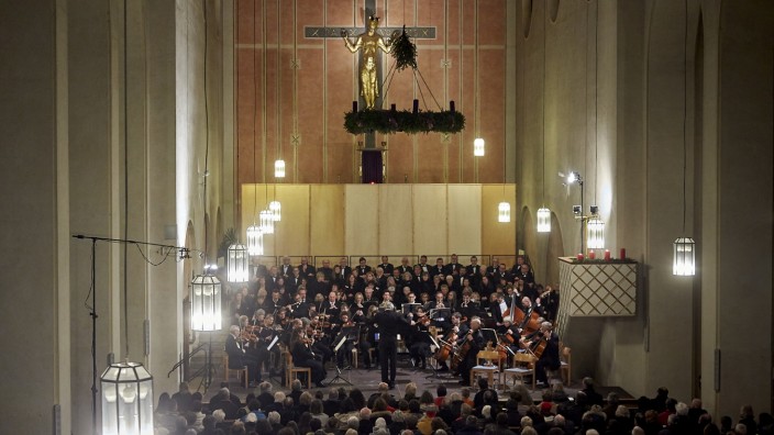 Streit in Penzberg: 79 Konzerte unter der Leitung von Günther Pfannkuch wurden in der Christkönigkirche in Penzberg aufgeführt.