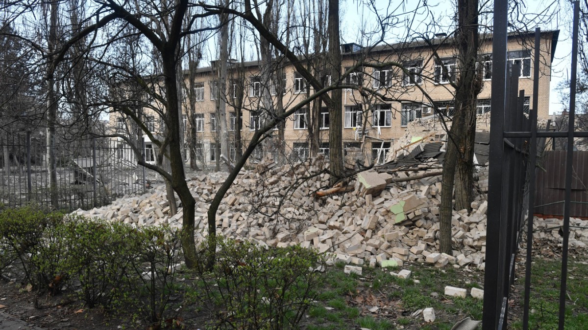 Live blog on the war in Ukraine: explosions in Melitopol and Mariupol