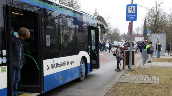 Öffentlicher Nahverkehr: Mit der Mobilität in der Region sieht es an diesem Freitag schlecht aus. Auch Schüler müssen sich darauf einstellen, dass Busse ausfallen.