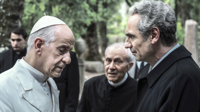 Serien des Monats März: Fabrizio Gifuni (r.) als Aldo Moro, zusammen mit Toni Servillo als Papst Paul VI.