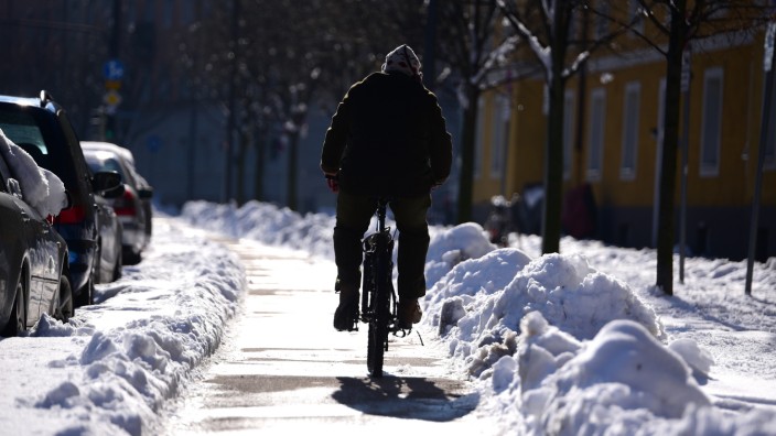 Radfahren in der Stadt: Im Winter Fahrrad zu fahren ist schon hart genug - da sollten zumindest die Wege geräumt sein.