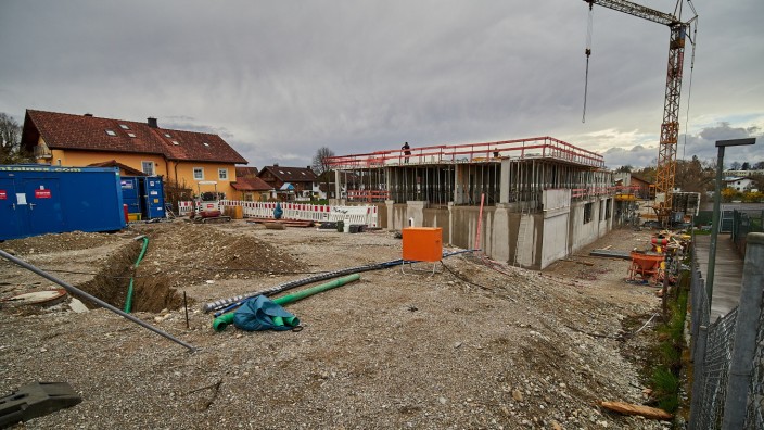 Grafinger Finanzen: Die Baustelle an der Grafinger Forellenstraße, wo das neue Kinderhaus entstehen wird.