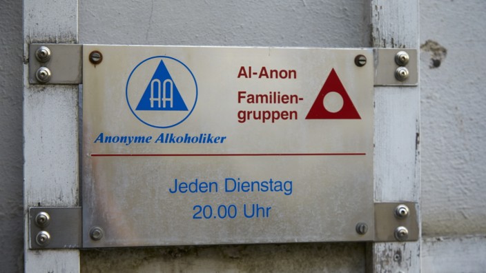 70 Jahre Anonyme Alkoholiker in Deutschland: Der Wunsch, mit dem Trinken aufzuhören, eint die Anonymen Alkoholiker.