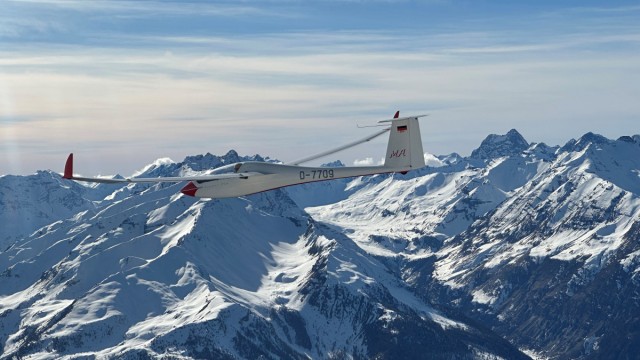 Ambitionen auf Goldmedaille: Erste weite Flüge der Flugsaison 2023 konnten im März bereits einige Piloten des SFZ Königsdorf über der Provence unternehmen. Hier Benjamin Bachmaier in einem "Ventus 2b".