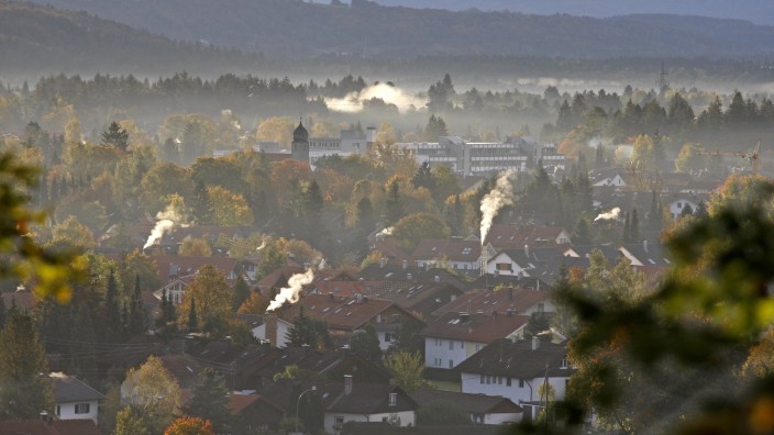Energiewende: Rauchende Kamine in Wolfratshausen: Die neuen Regeln zum Heizungseinbau könnten viele Kunden finanziell überfordern, fürchten Handwerksbetriebe im Landkreis.