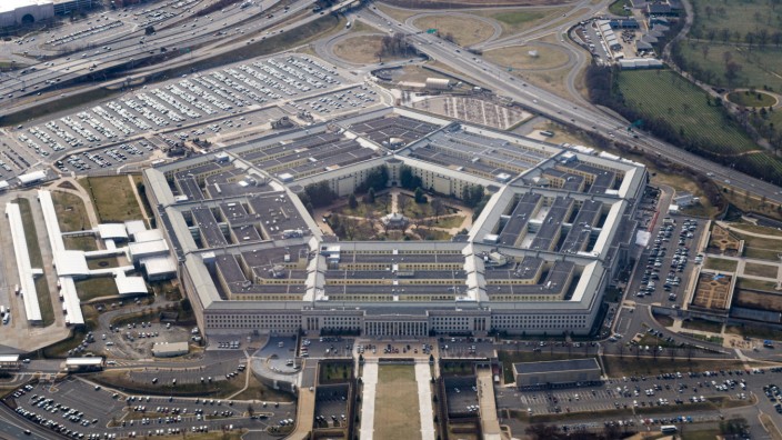 Geheimdokumente: "Wir wissen nicht, was da draußen kursiert": Die undichte Stelle im Datenskandal wird im Pentagon vermutet.