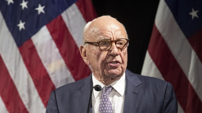 Medienmogul: Rupert Murdoch - hier bei einem Auftritt im Jahr 2018 - gehören unter anderem Fox News, das "Wall Street Journal" und die "Post" in New York, sowie die "Times" und das Revolverblatt "Sun" in London.