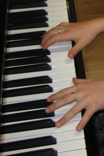 Pianistin im Porträt: Begnadete Hände - schon früh war klar, dass Johanna eine außergewöhnliche Begabung hatte.
