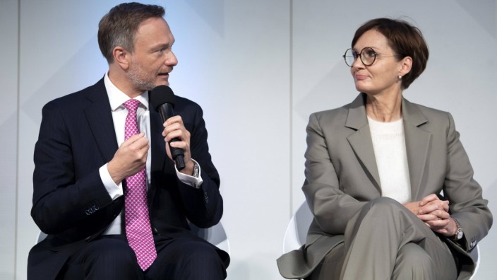 Freie Demokraten: Gesichter für die FDP: Parteichef Christian Lindner und Bundesbildungsministerin Bettina Stark-Watzinger.