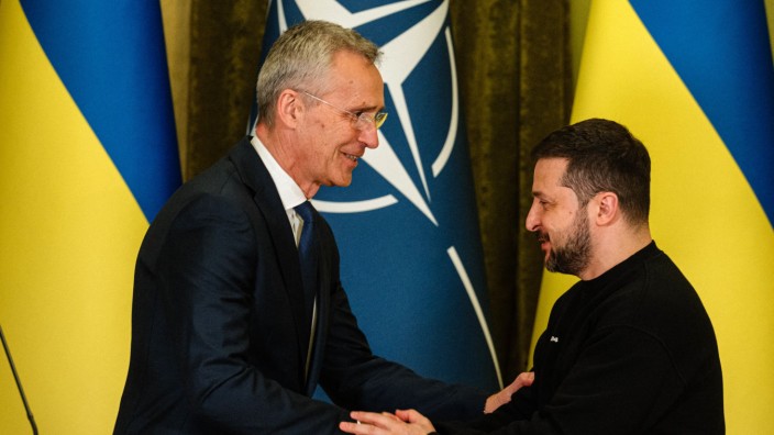 Nato-Generalsekretär Jens Stoltenberg und Wolodimir Selenkij, Präsident der Ukraine